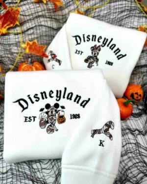 Mickey and Minnie Halloween – Embroidered Sweatshirt