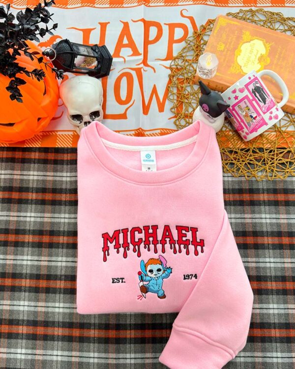 Stitch Version Halloween – Embroidered Youth Sweatshirt