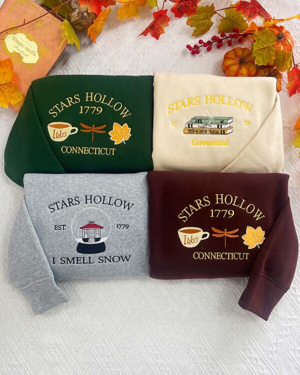 Stars Hollow – Embroidered Sweatshirt