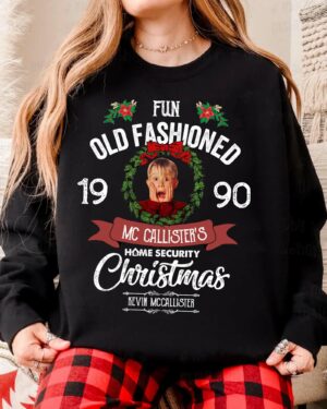 Kevin McCallister Home Alone Fun Old Fashion Christmas –  Sweatshirt