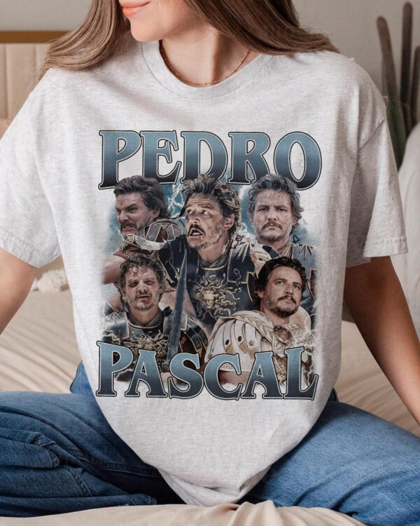 Pedro Pascal Blue Vintage – Shirt