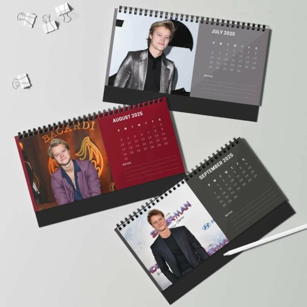 Rudy Pankow – Desk Calendar 2025