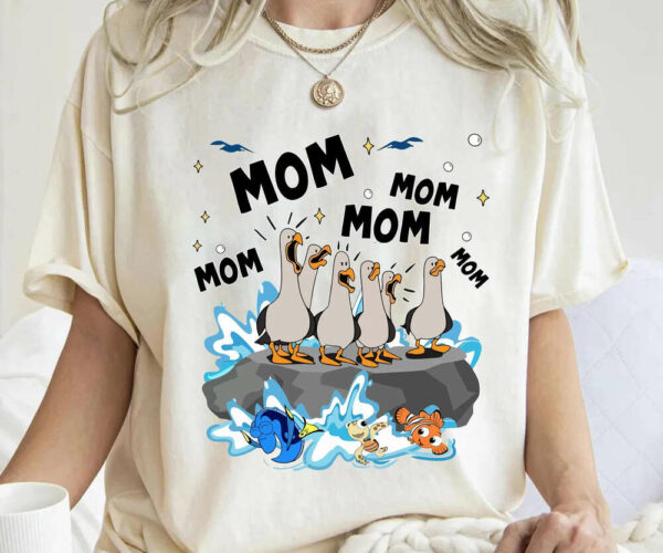 Mom Mom Mom Ocean Life Seagull T-shirt, Amusement Park Fish Adventure Shirt, Family Vacation Matching Tee, Gift for Mom,