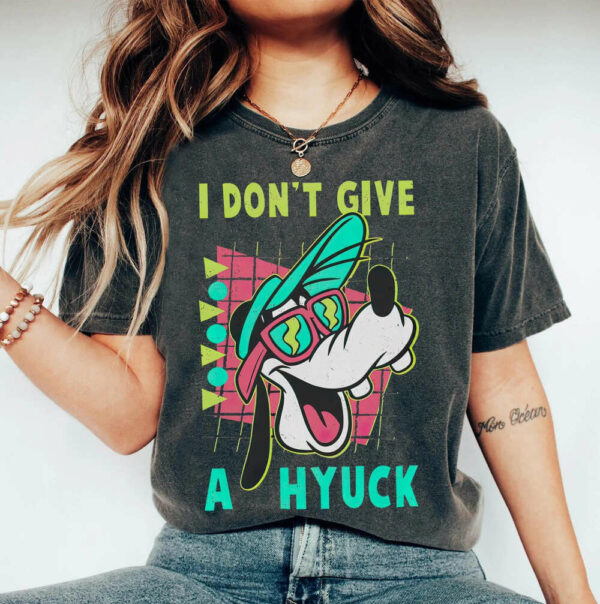 Retro 90s Goofyy Shirt, I Don’t Give A Hyuck T-shirt, Unisex T-shirt Family, Matching Family Shirts, Vacation Trip Sweatshirt, Trip shirt, Trip Unisex T-shirt Family, Birthday Gift